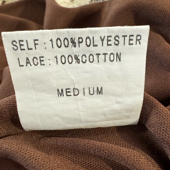 Judith March Blouse Brown w/Floral Print, Lace Accented Top - Picture 6 of 6